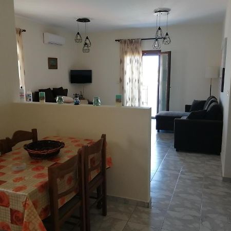 Sofirene Sea View Villa บาทซี ภายนอก รูปภาพ