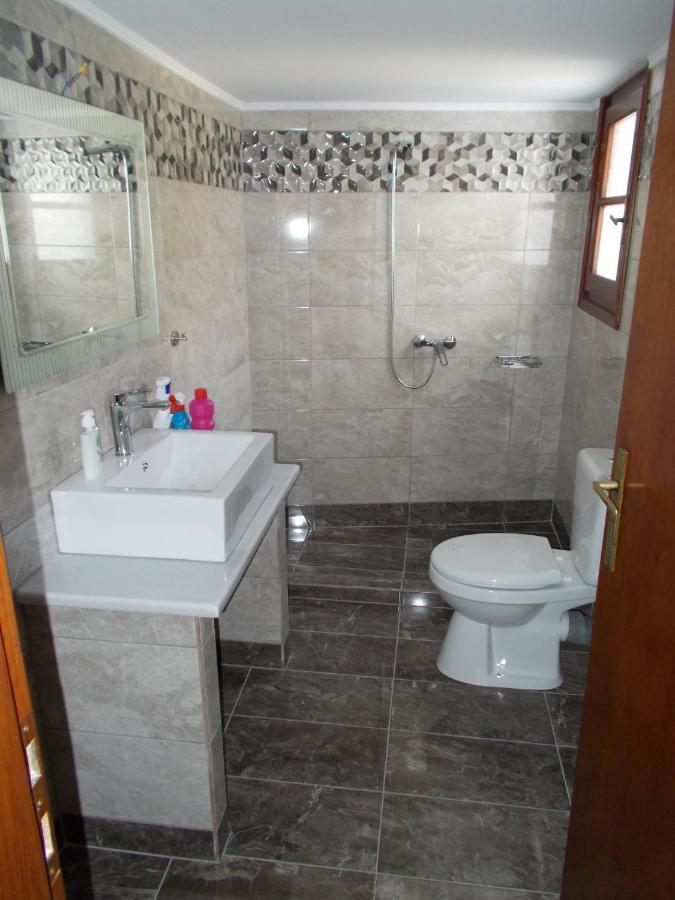 Sofirene Sea View Villa บาทซี ภายนอก รูปภาพ